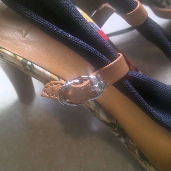 ETIENNE AIGNER 3 INCH HEEL NAVY/FLORAL PUMP WITH PEEKABOO HEEL, TOE AND SIDES -6 - Picture 11 of 14